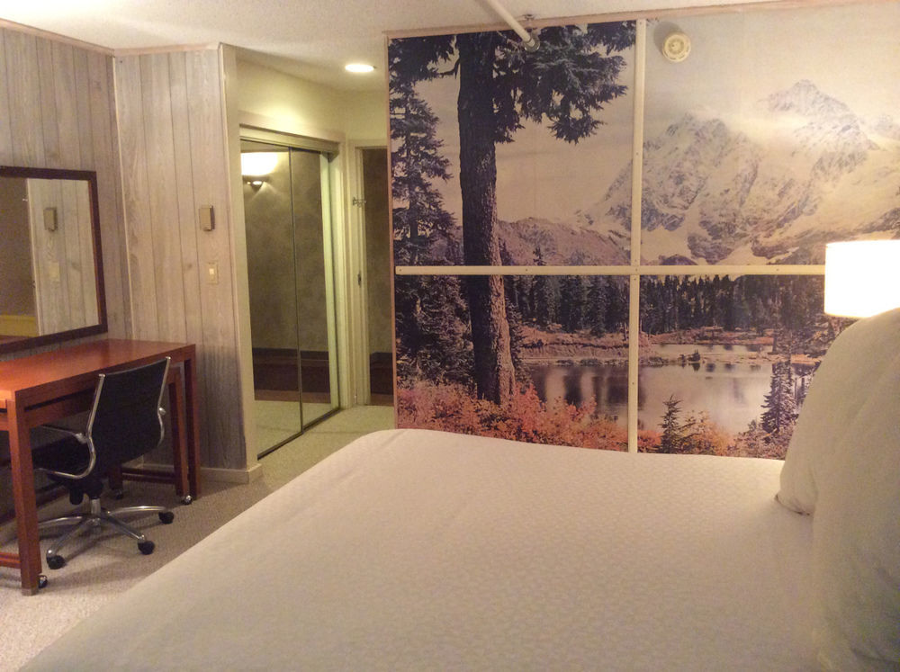 Evergreen Valley Inn Stoneham ภายนอก รูปภาพ